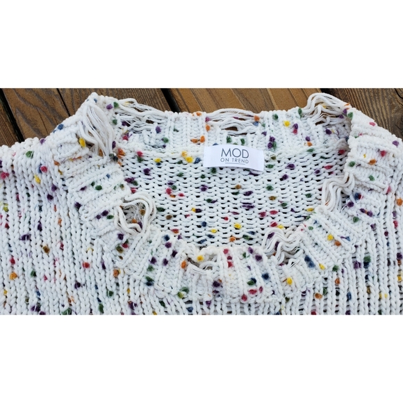 SOLD☆ New MOD Confetti Destroyed Sweater M/L - Picture 5 of 8